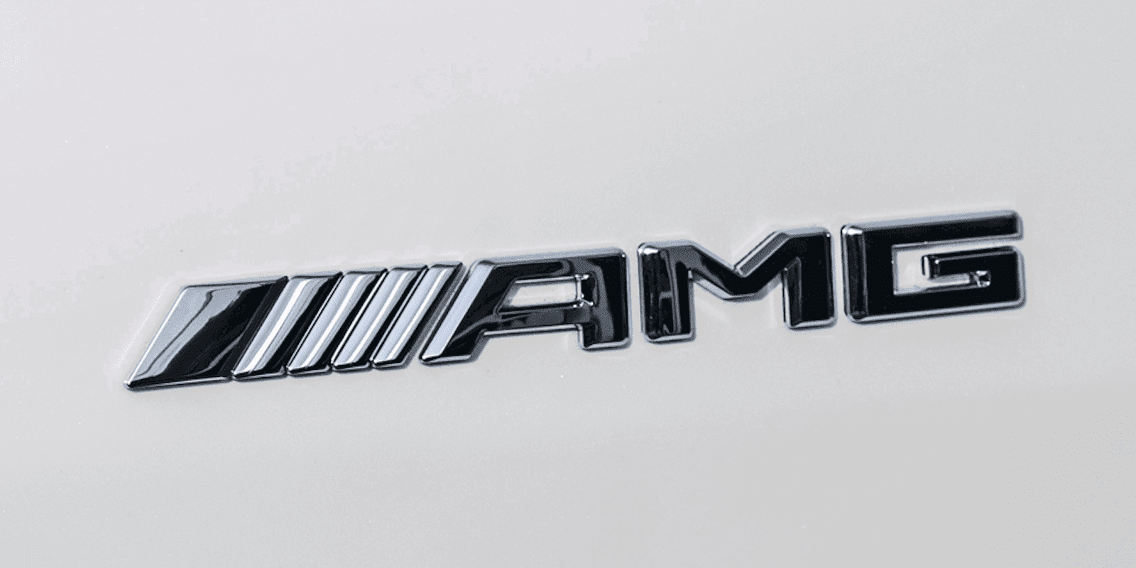 SUV Mercedes-Benz AMG EQE 2024 đã lộ diện – Mang theo giải mã cho thắc mắc AMG là viết tắt của từ gì? Và AMG có nghĩa là gì?
